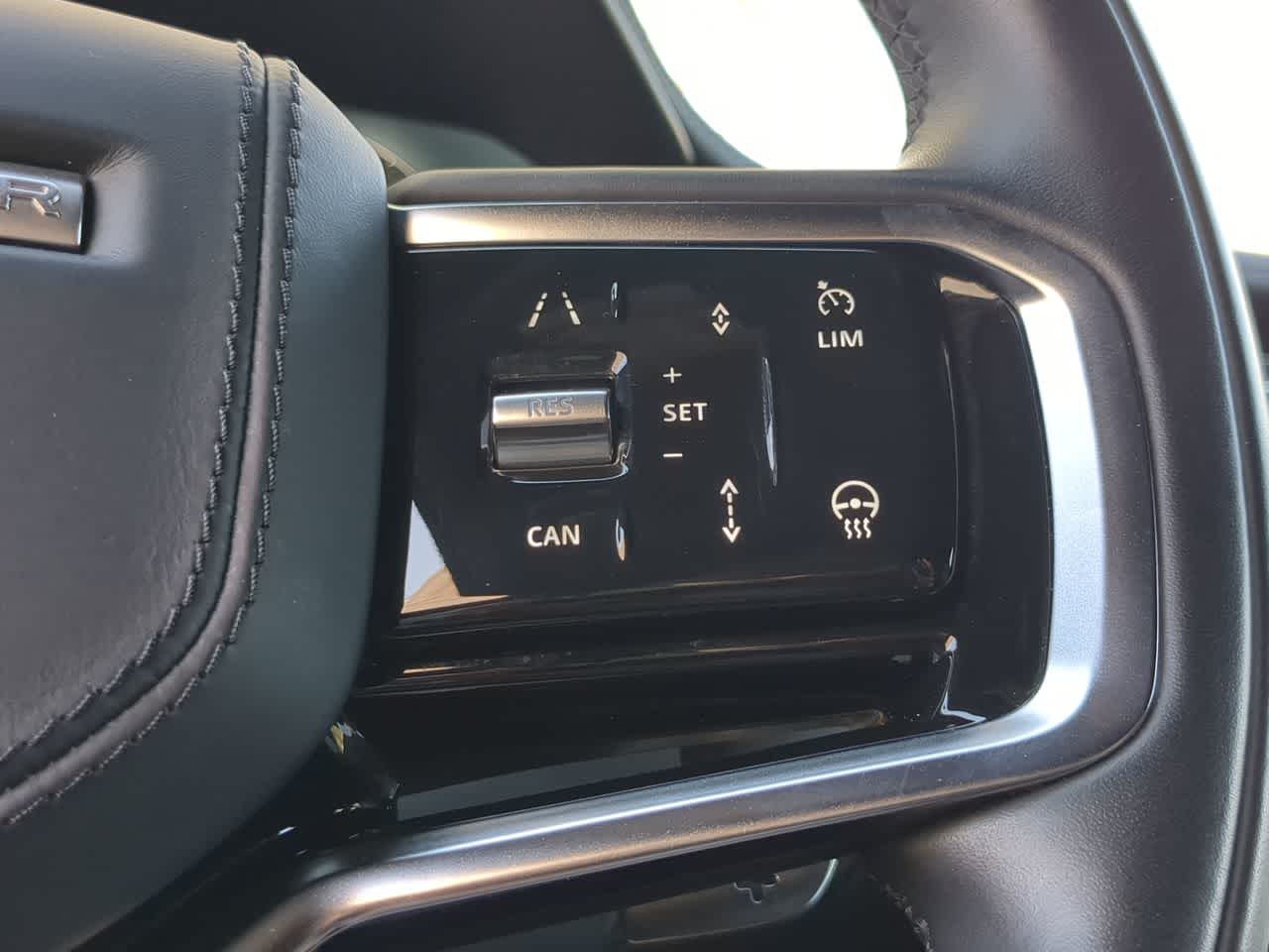 Thumbnail: 2025 Land Rover Range Rover Sport - 27