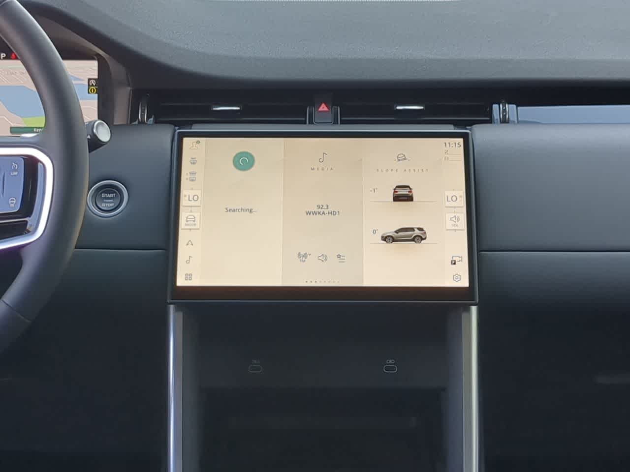 Thumbnail: 2025 Land Rover Discovery Sport - 30