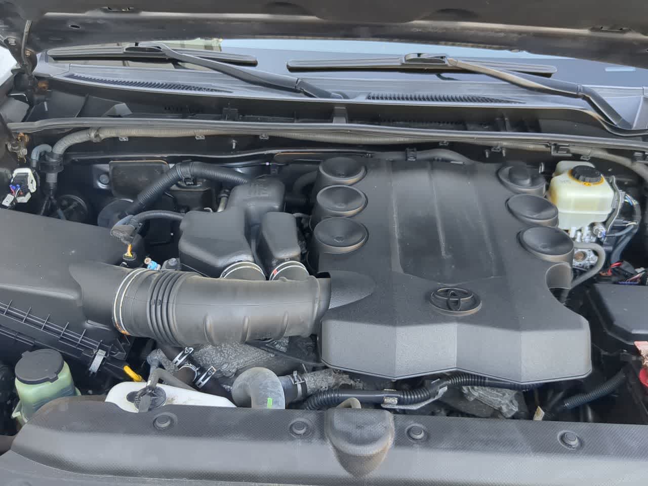 Thumbnail: 2016 Toyota 4Runner - 14