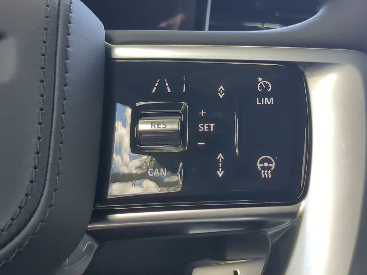 Thumbnail: 2026 Land Rover Range Rover - 26