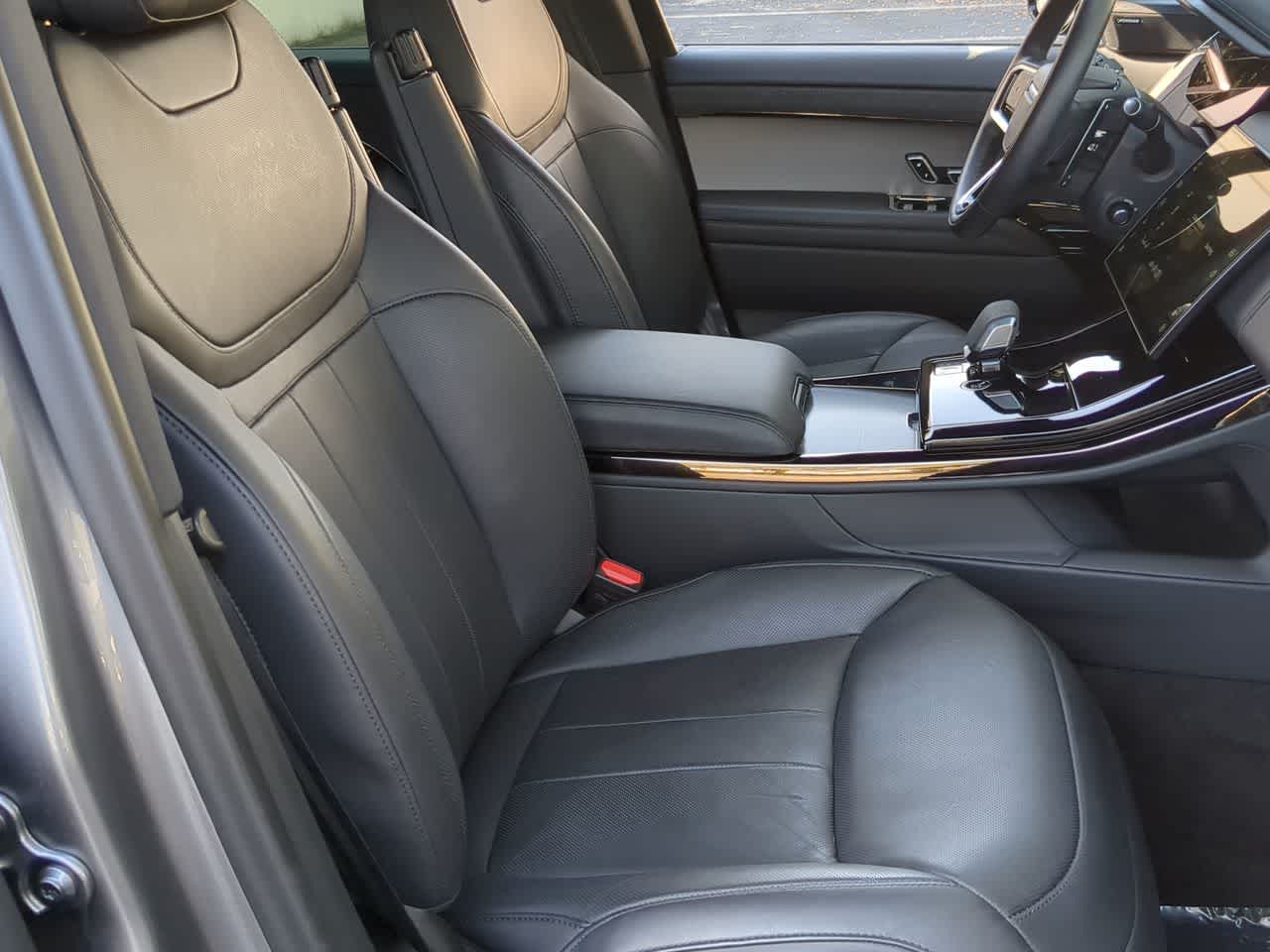 Thumbnail: 2025 Land Rover Range Rover Sport - 24