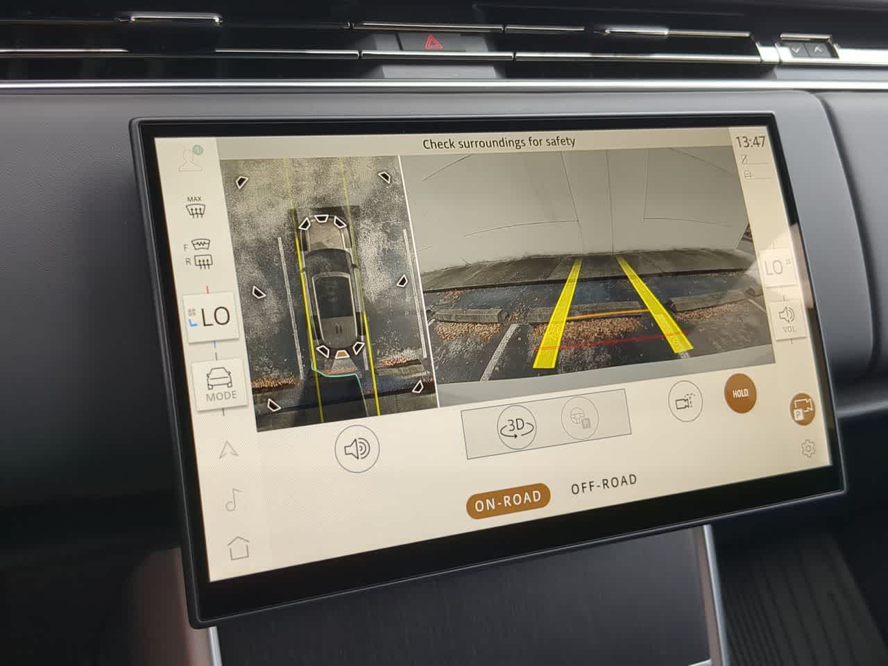 Thumbnail: 2026 Land Rover Range Rover - 32