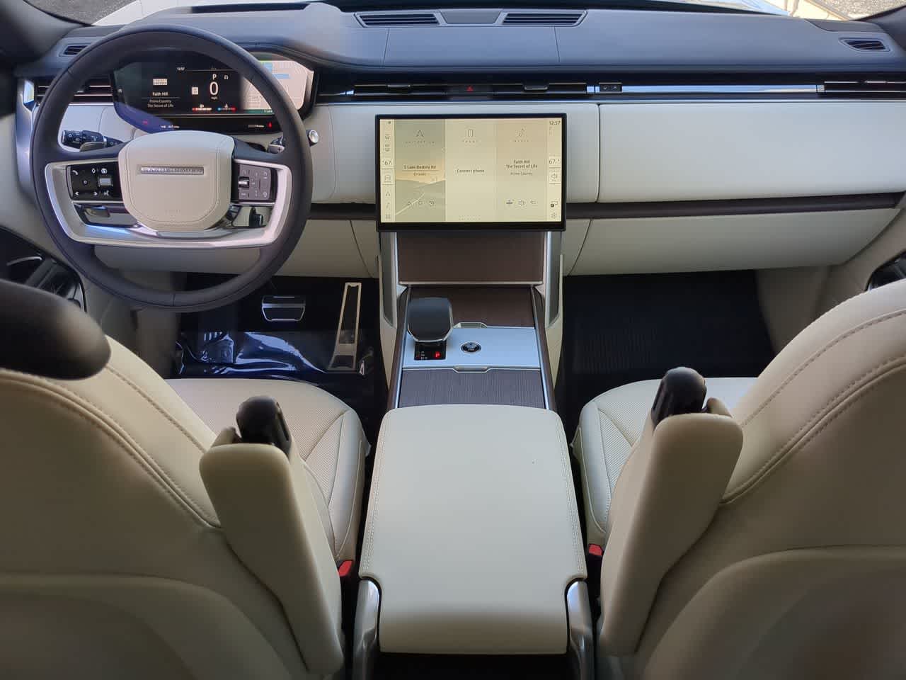 Thumbnail: 2026 Land Rover Range Rover - 16