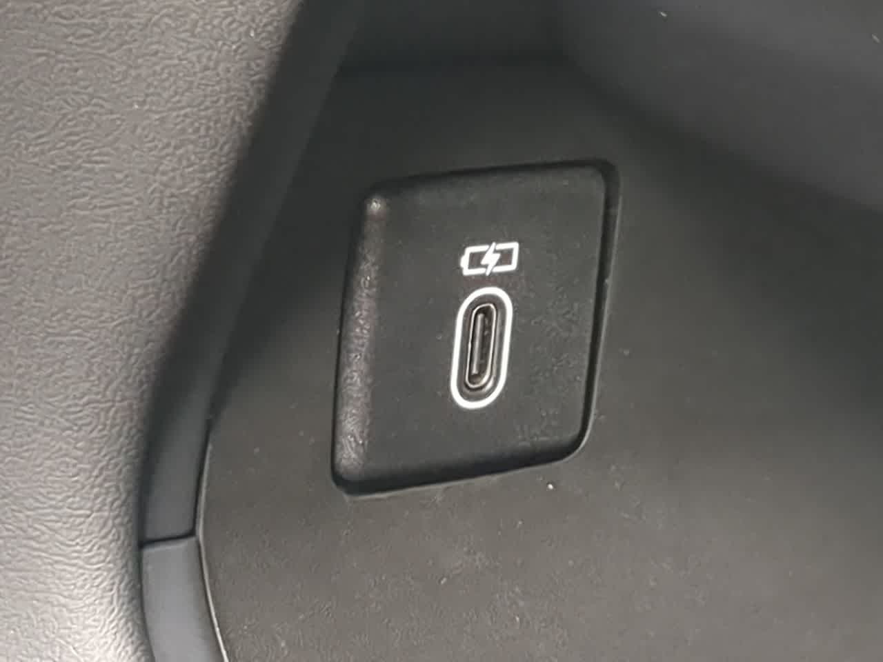 Thumbnail: 2026 Land Rover Range Rover Sport - 34