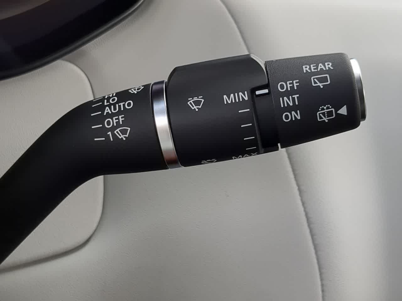 Thumbnail: 2025 Land Rover Range Rover Sport - 27