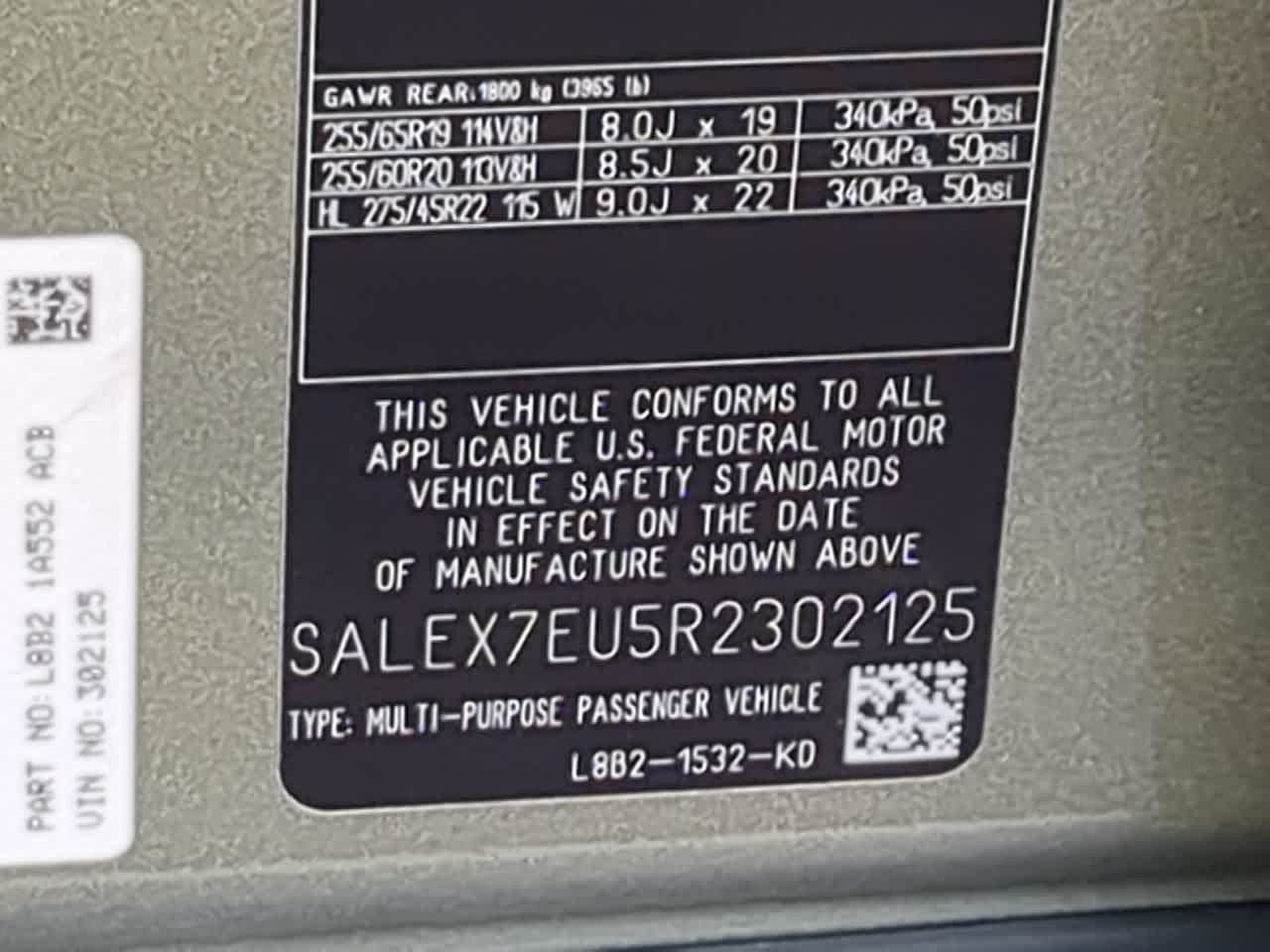 Thumbnail: 2024 Land Rover Defender - 38