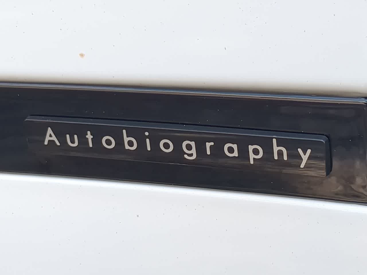 Thumbnail: 2026 Land Rover Range Rover Velar - 13