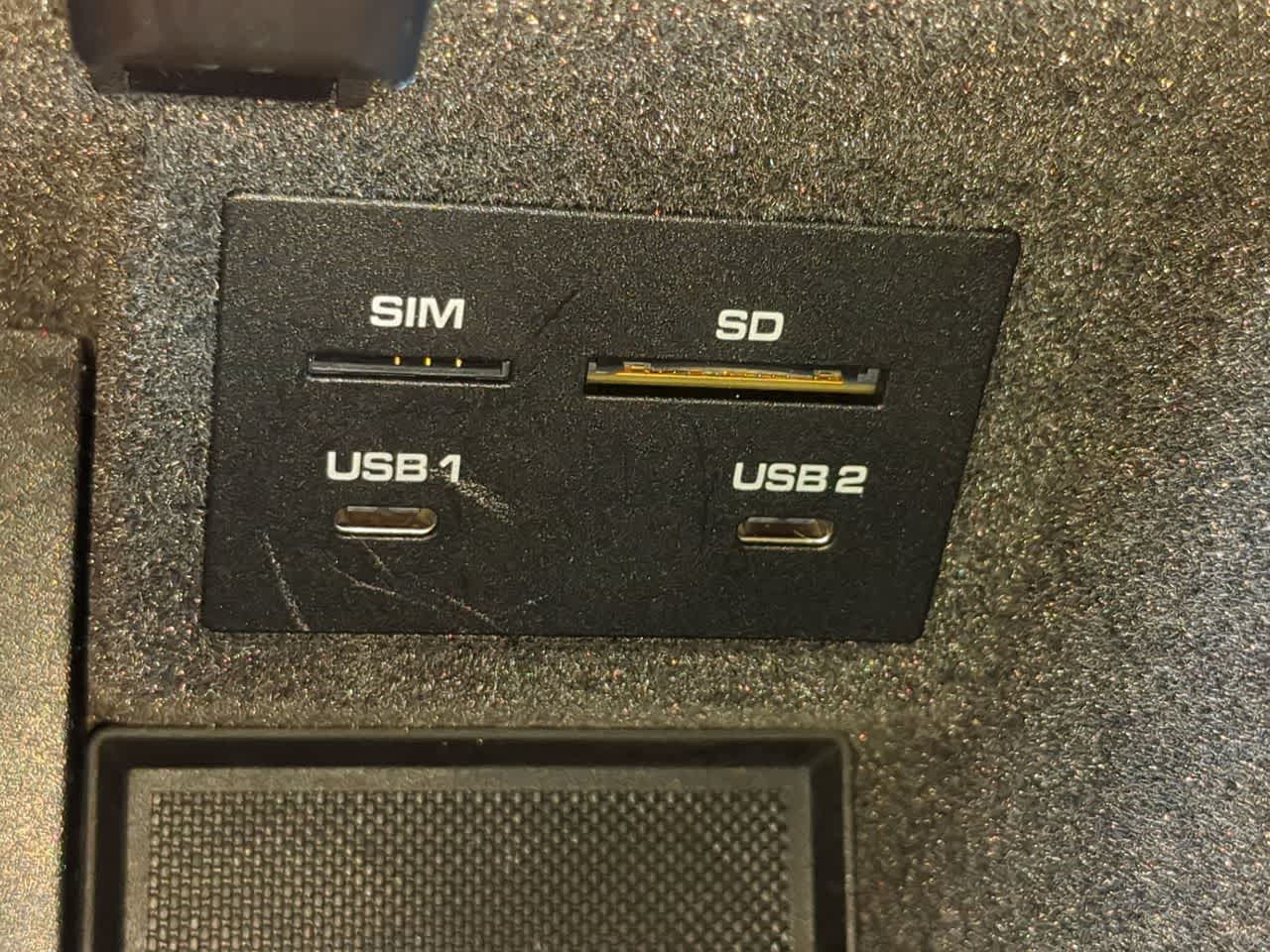 Thumbnail: 2024 Porsche Macan - 34