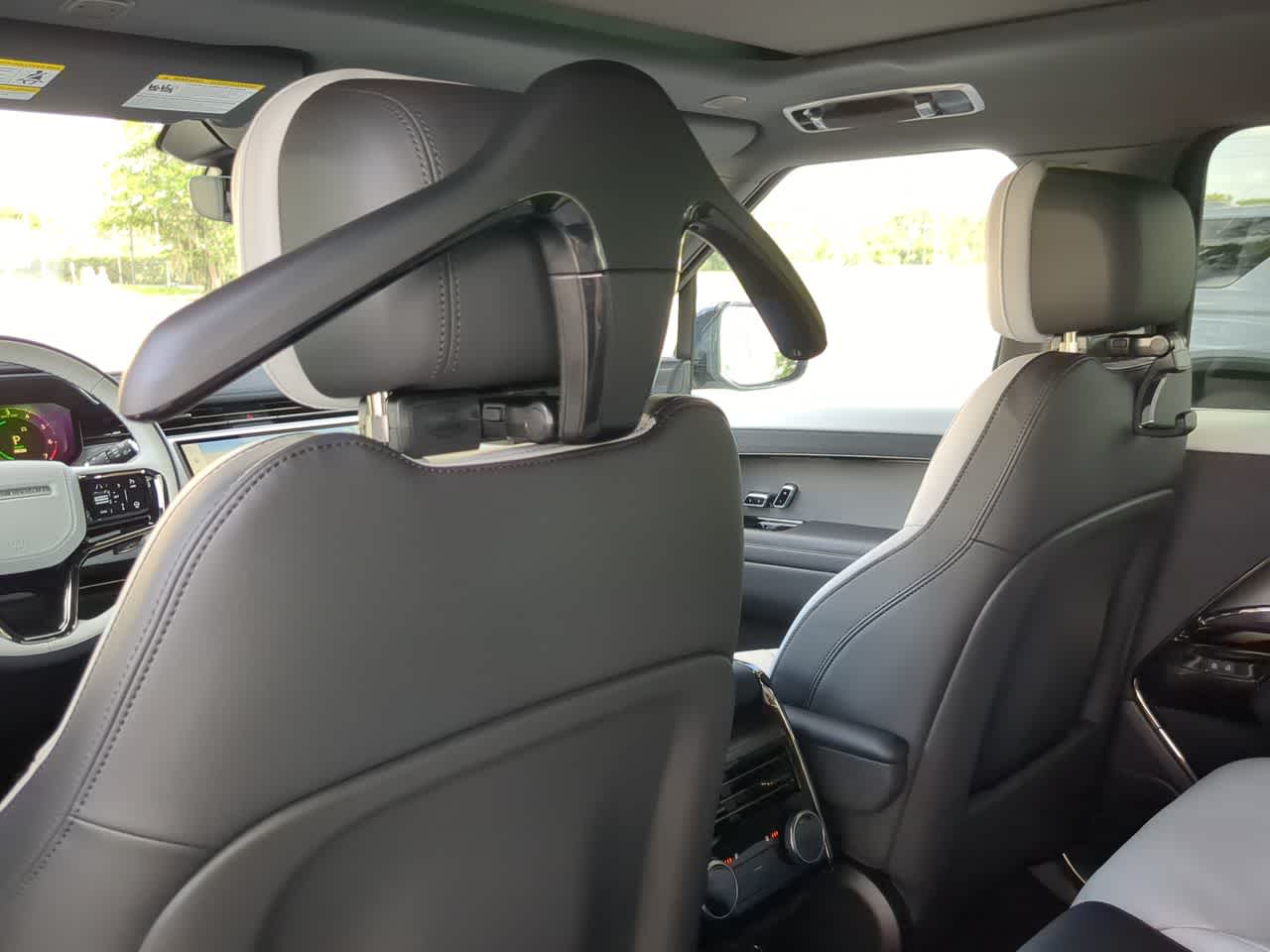Thumbnail: 2025 Land Rover Range Rover Sport - 18