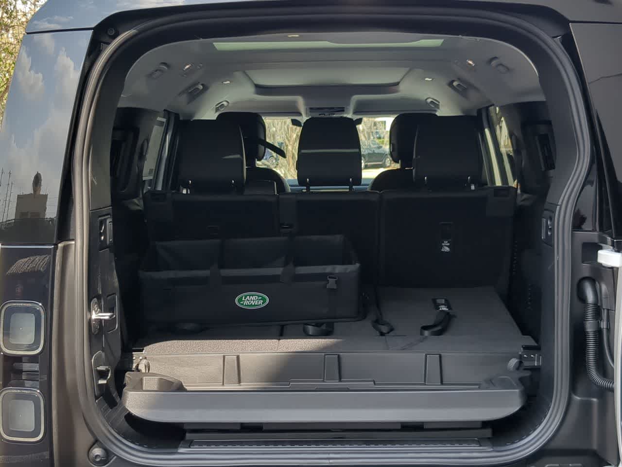 Thumbnail: 2026 Land Rover Defender - 37