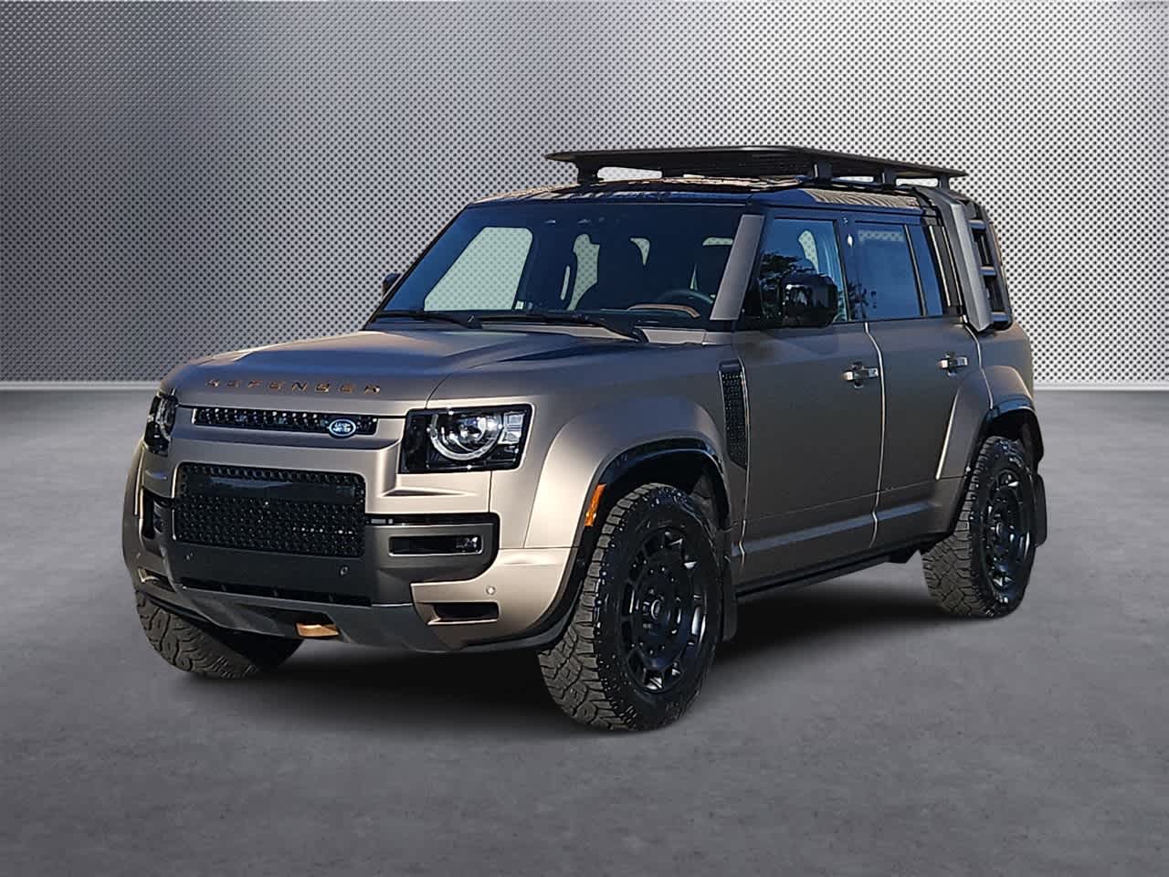 Thumbnail: 2025 Land Rover Defender - 4
