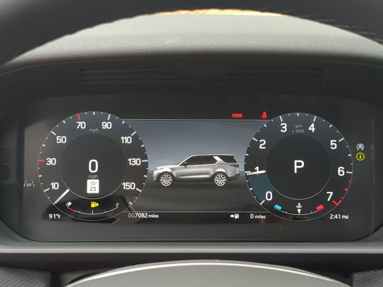 Thumbnail: 2025 Land Rover Discovery - 35