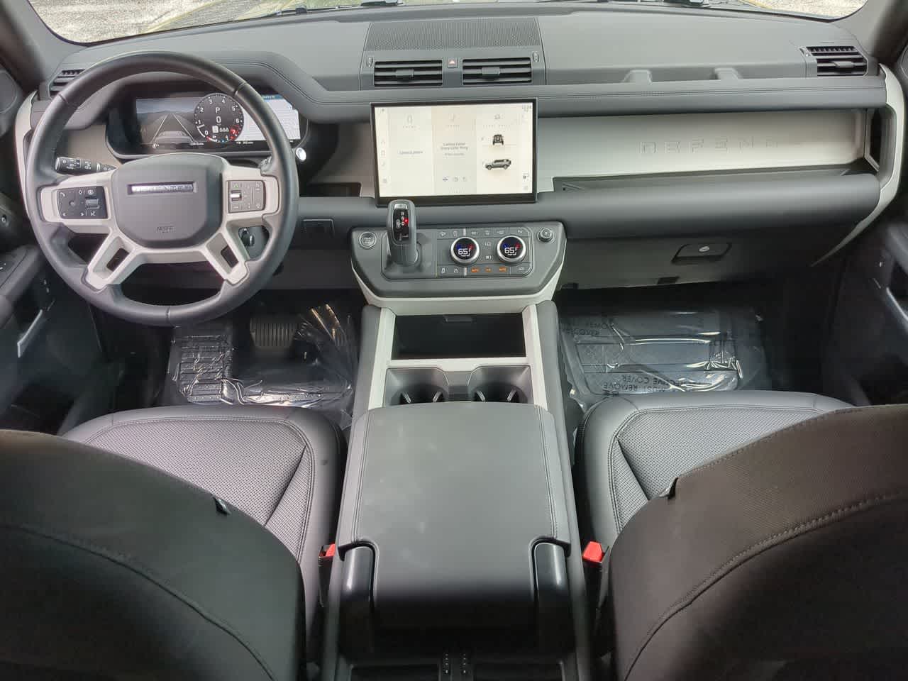 Thumbnail: 2025 Land Rover Defender - 15