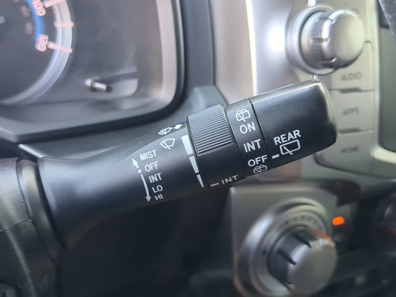 Thumbnail: 2016 Toyota 4Runner - 25