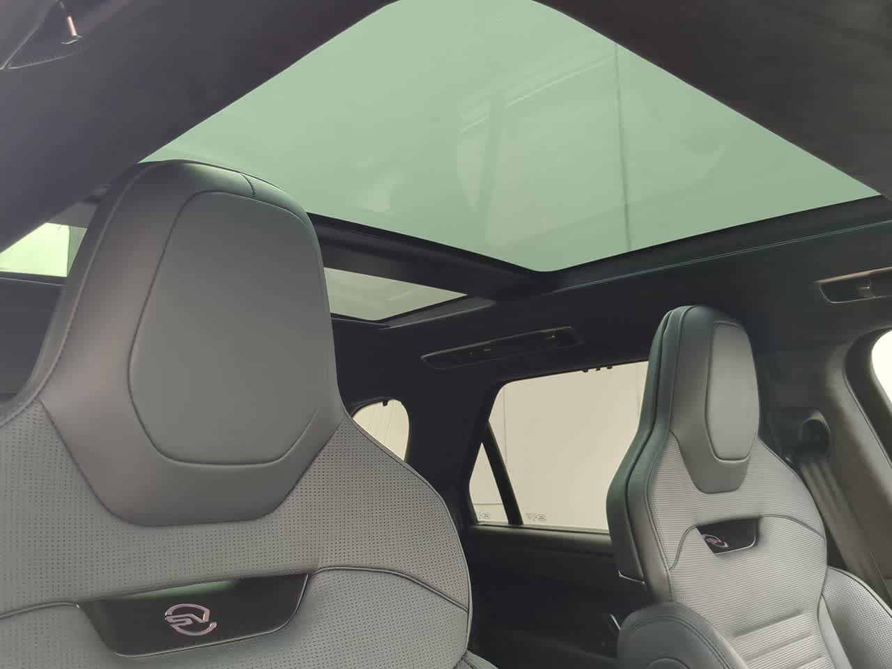 Thumbnail: 2024 Land Rover Range Rover Sport - 19