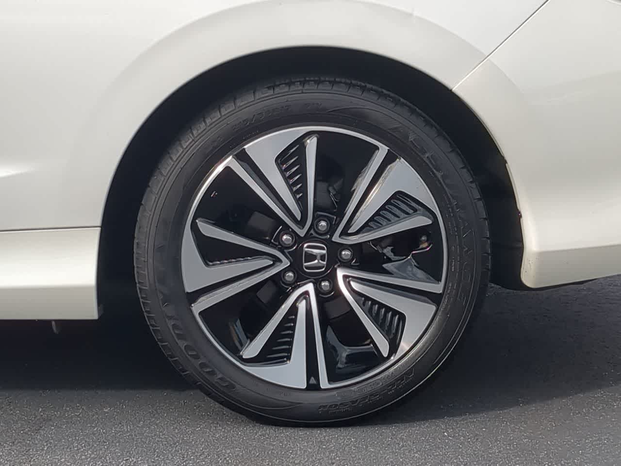 Thumbnail: 2017 Honda Civic - 14