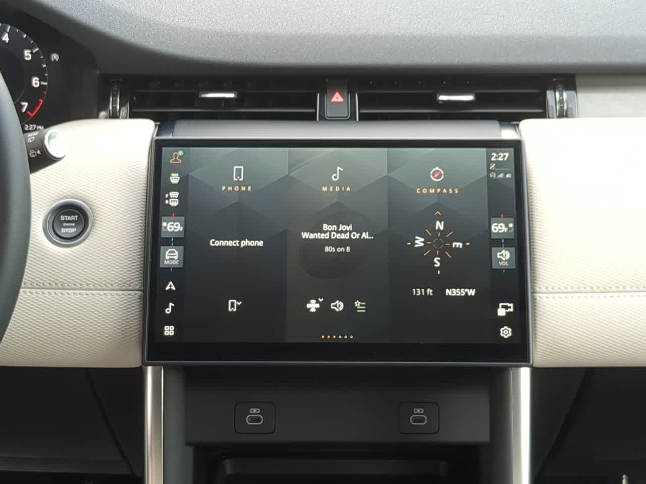 Thumbnail: 2025 Land Rover Discovery Sport - 29