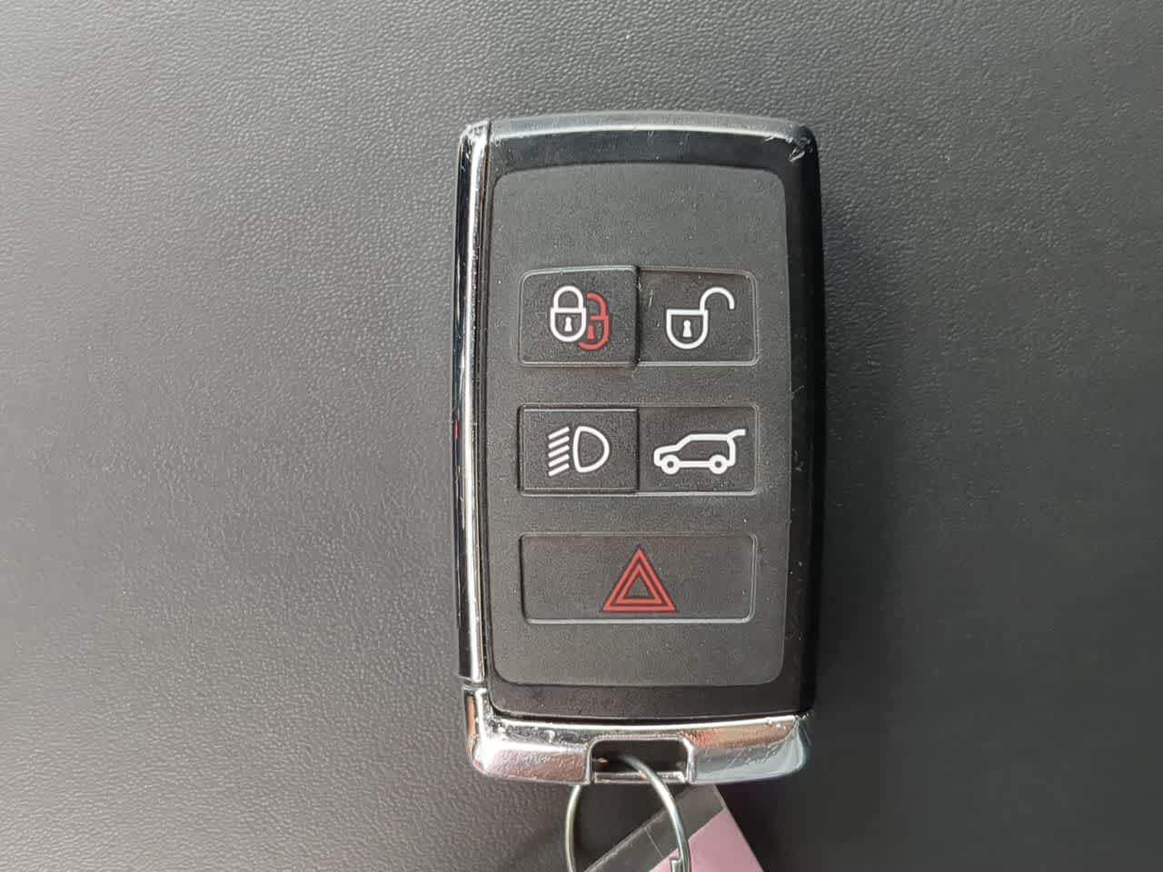 Thumbnail: 2025 Land Rover Range Rover Sport - 38