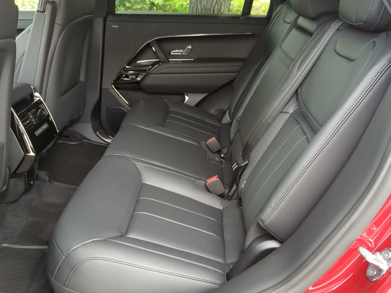 Thumbnail: 2026 Land Rover Range Rover Sport - 21