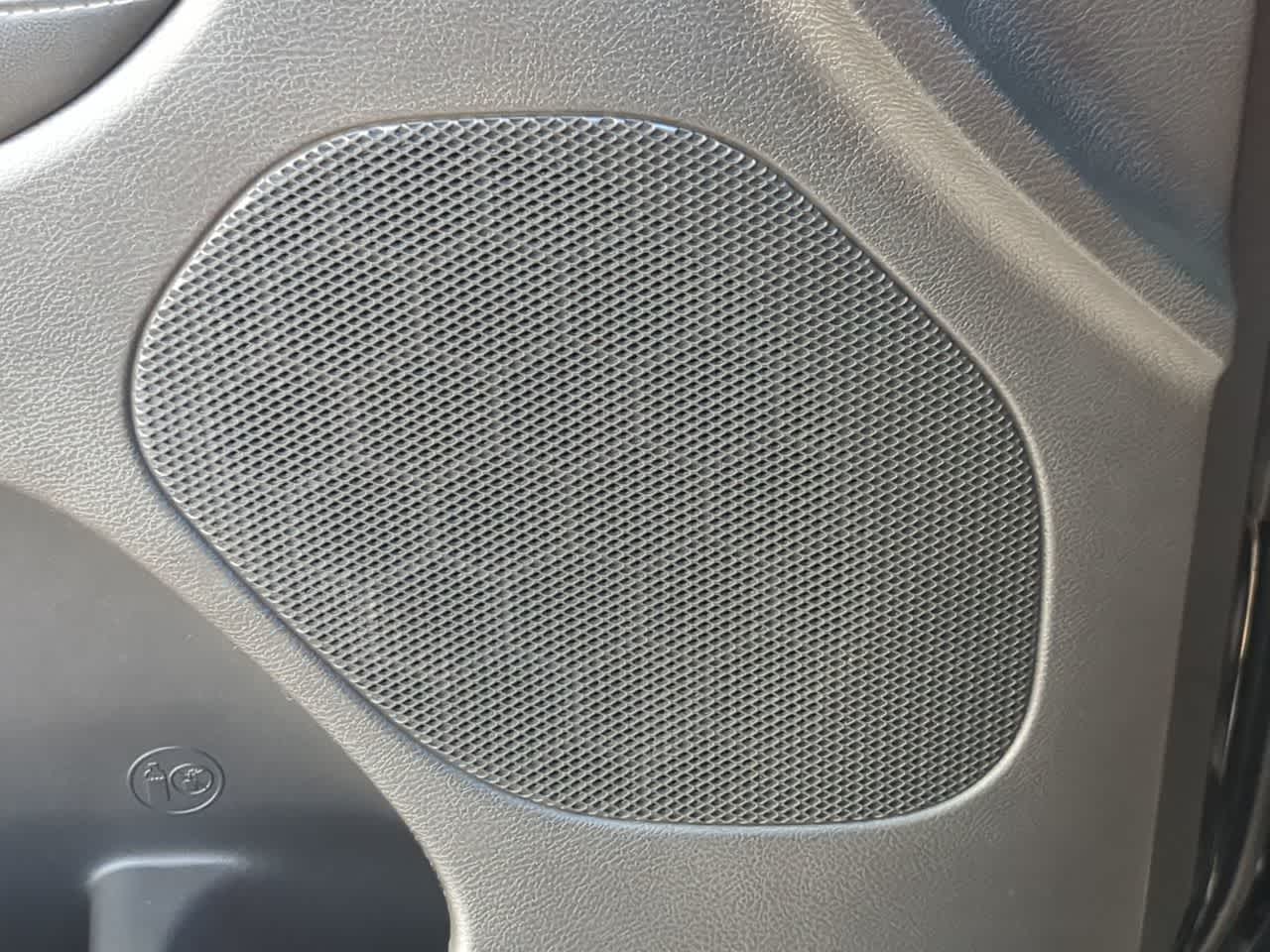 Thumbnail: 2021 Jeep Grand Cherokee - 32