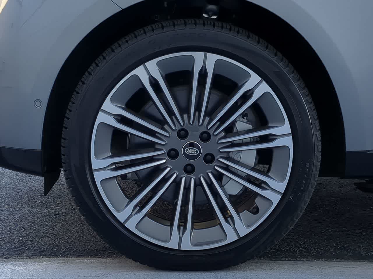 Thumbnail: 2024 Land Rover Range Rover - 13