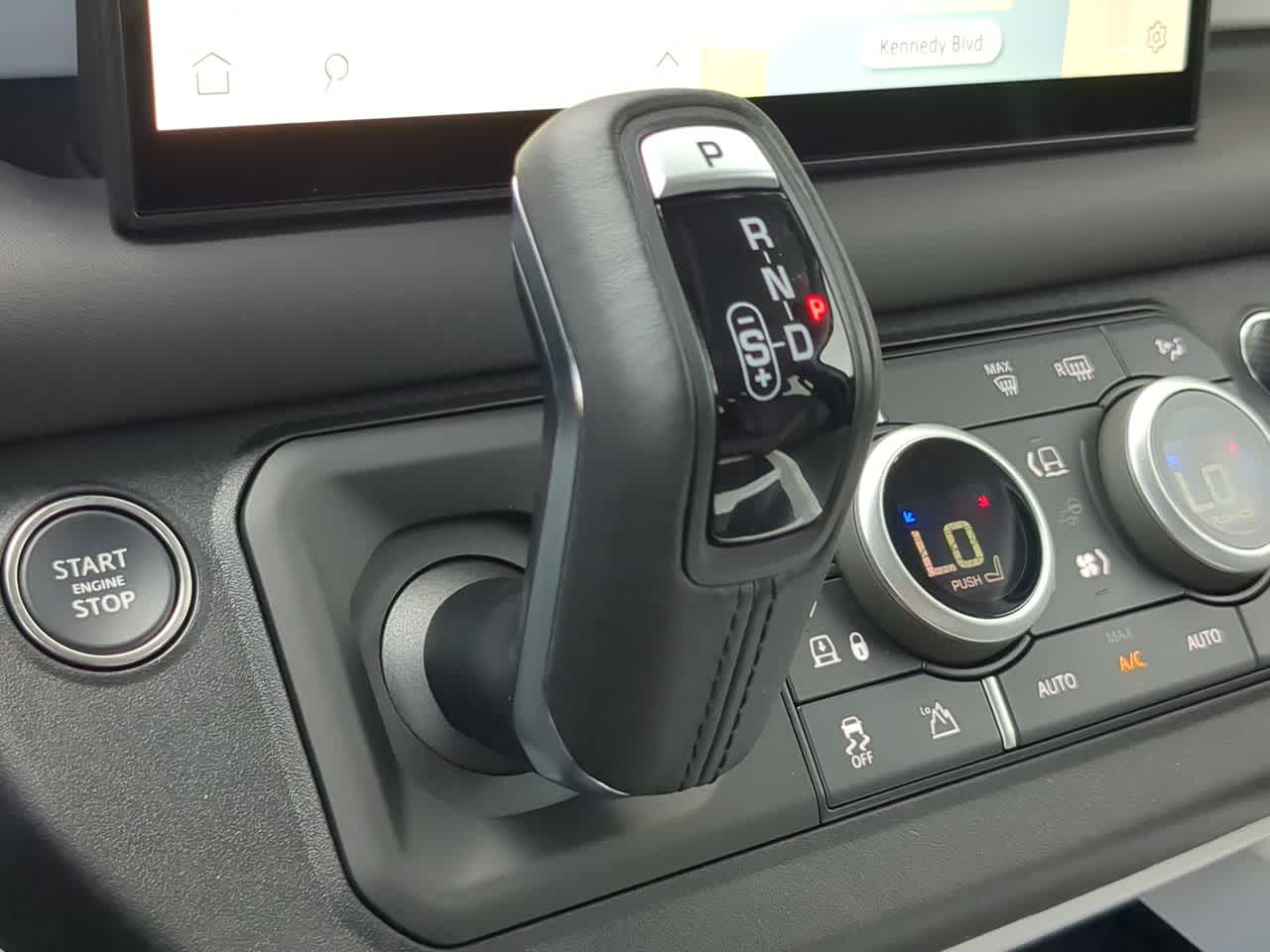 Thumbnail: 2025 Land Rover Defender - 35