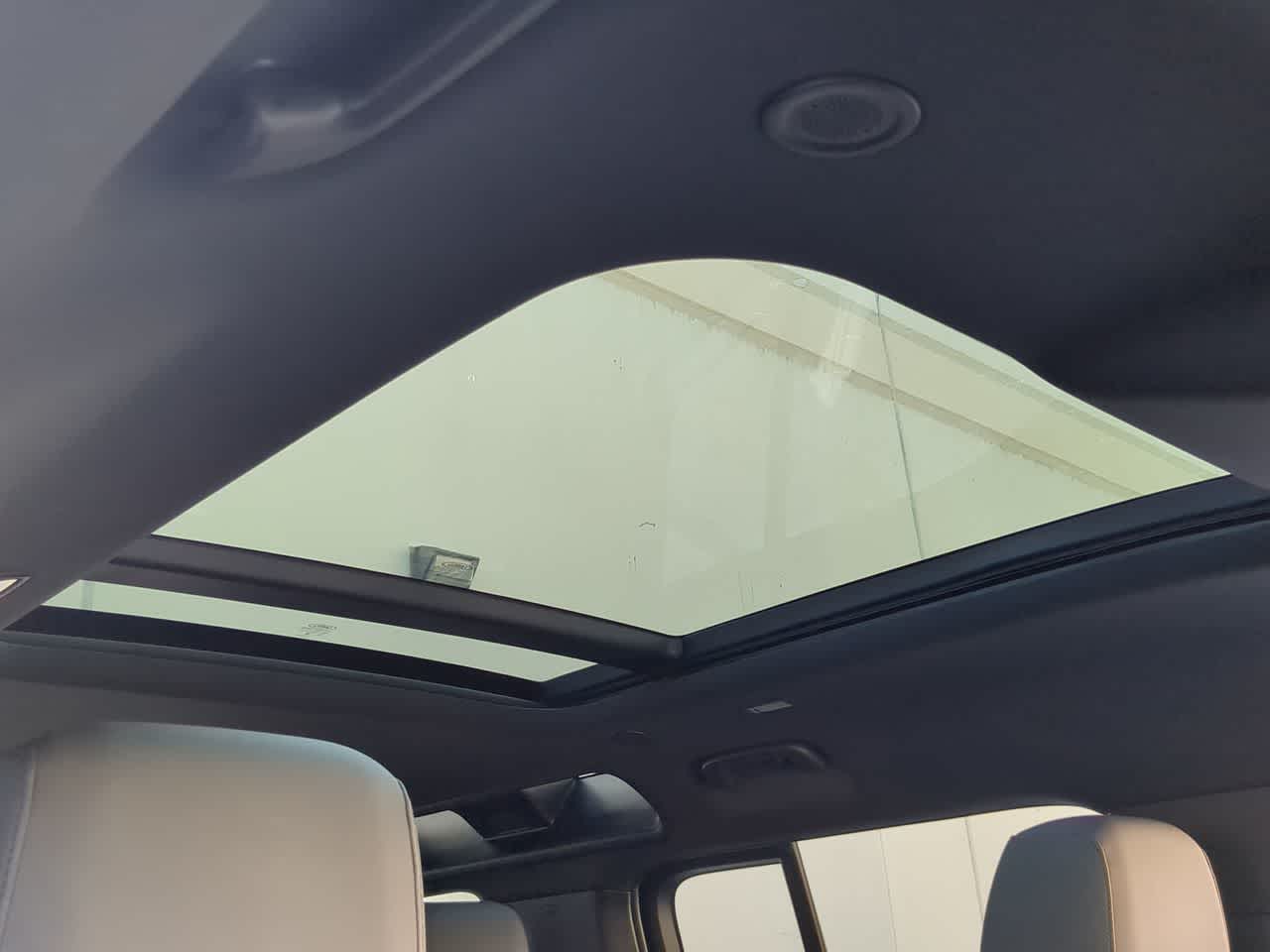 Thumbnail: 2025 Land Rover Defender - 19