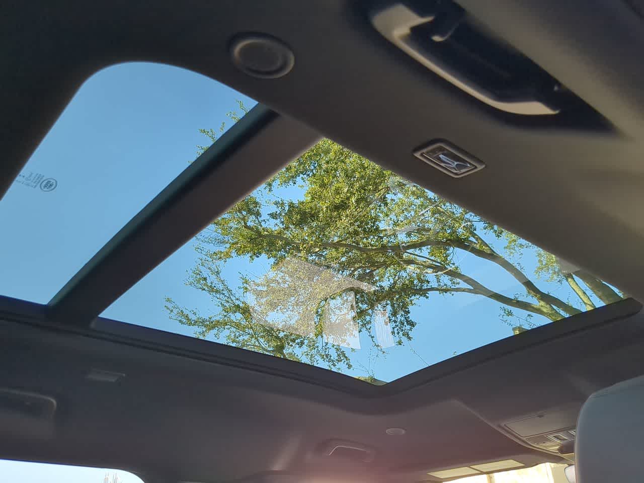 Thumbnail: 2022 Land Rover Defender - 23