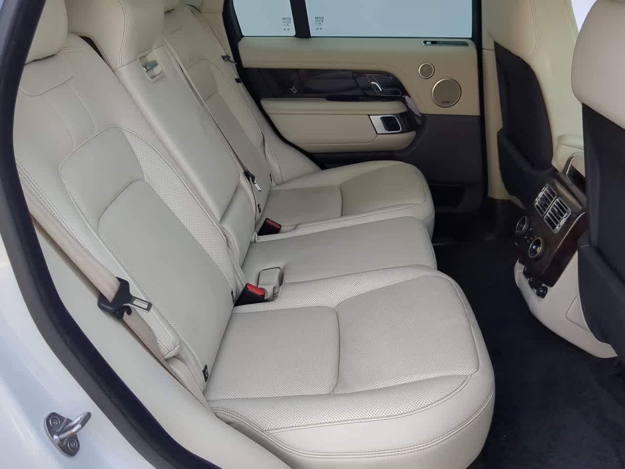 Thumbnail: 2020 Land Rover Range Rover - 22