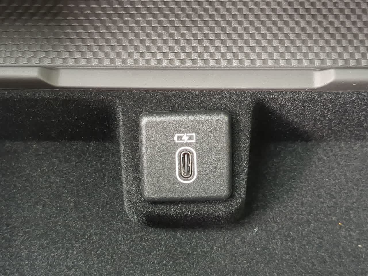 Thumbnail: 2026 Land Rover Range Rover - 33