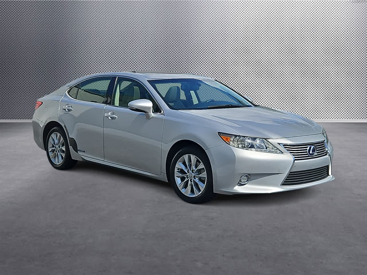 Thumbnail: 2014 Lexus ES - 2