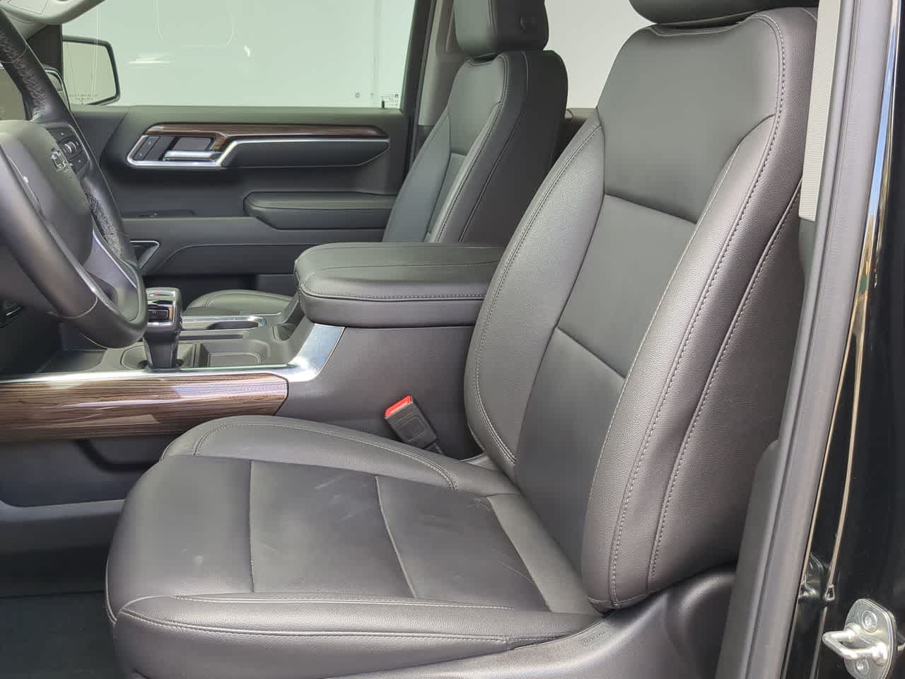 Thumbnail: 2025 Chevrolet Silverado 1500 - 15