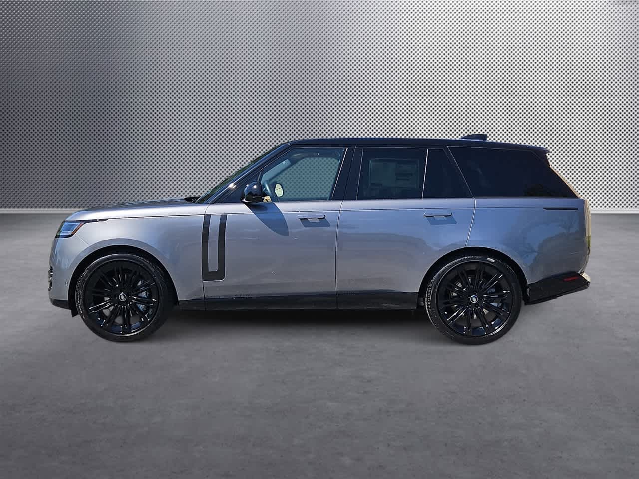 Thumbnail: 2025 Land Rover Range Rover - 5