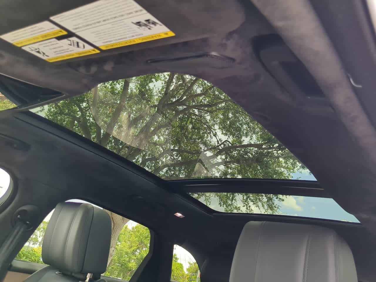 Thumbnail: 2026 Land Rover Range Rover Velar - 20