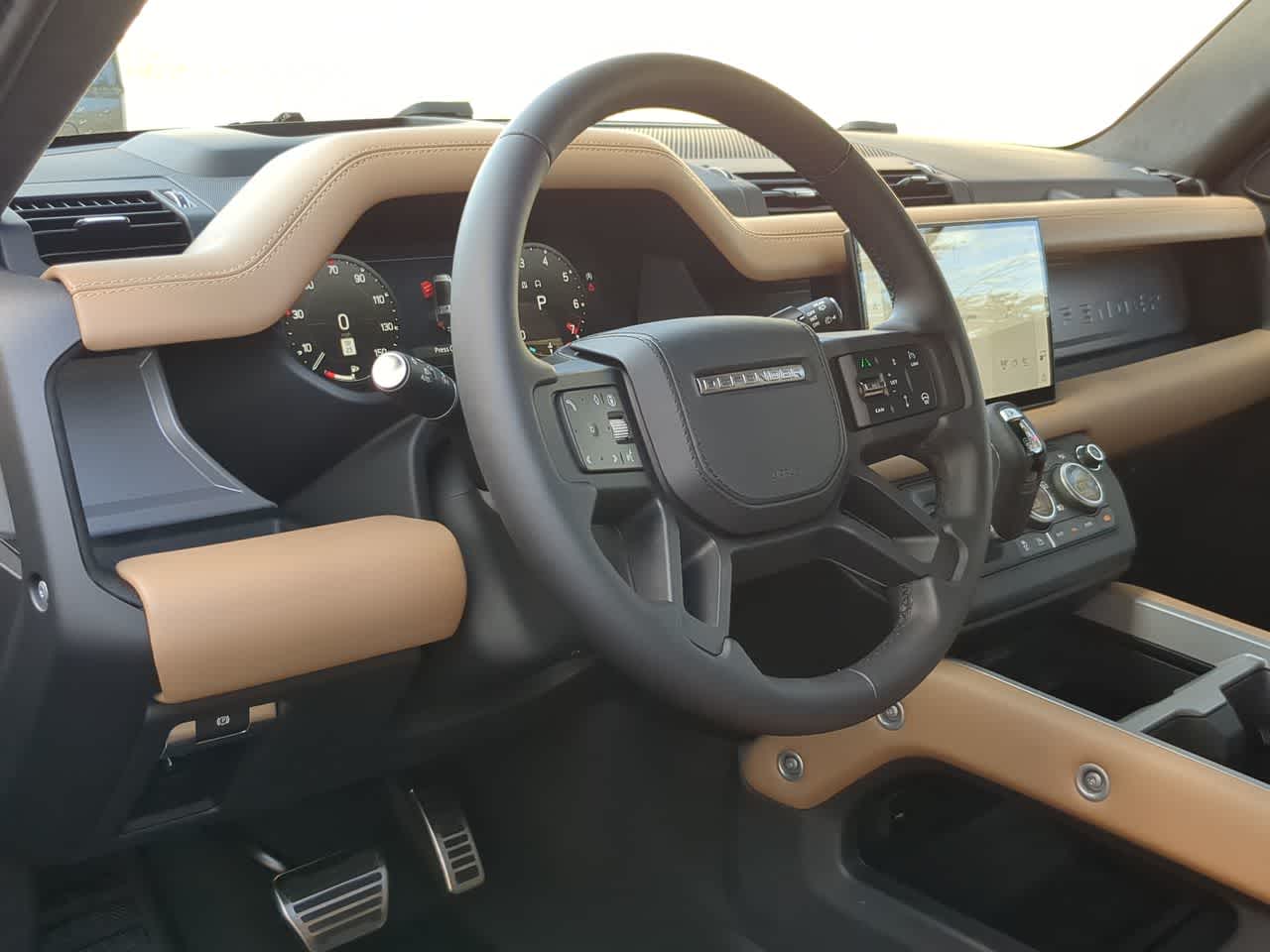 2025 Land Rover Defender 130 10