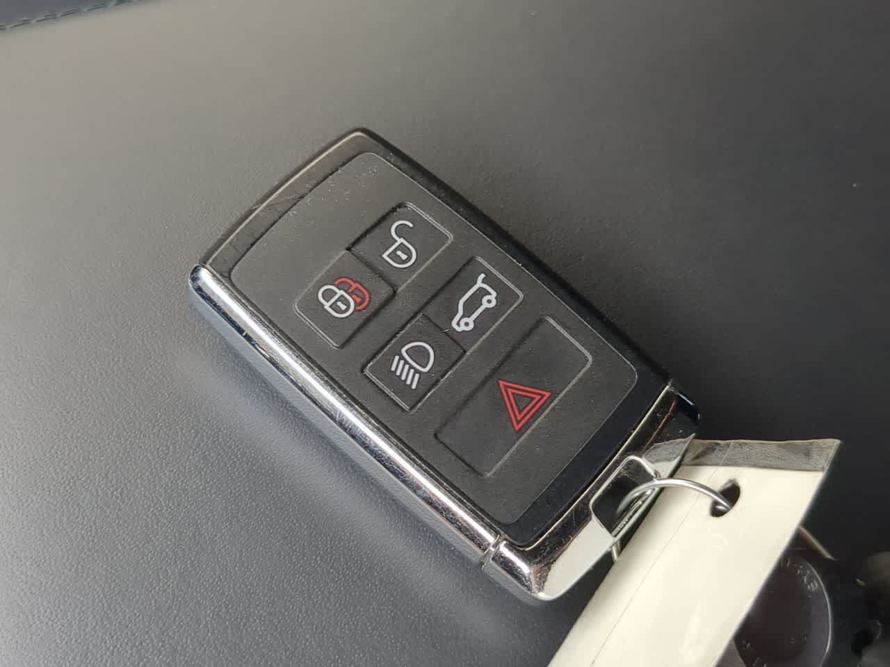 Thumbnail: 2025 Land Rover Range Rover Sport - 35