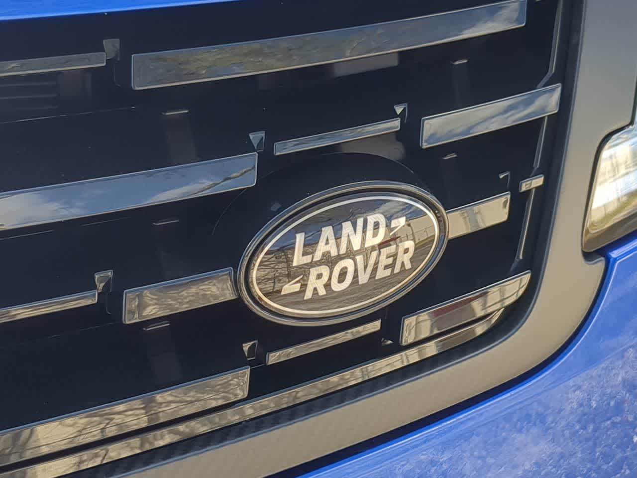 Thumbnail: 2026 Land Rover Range Rover Sport - 11