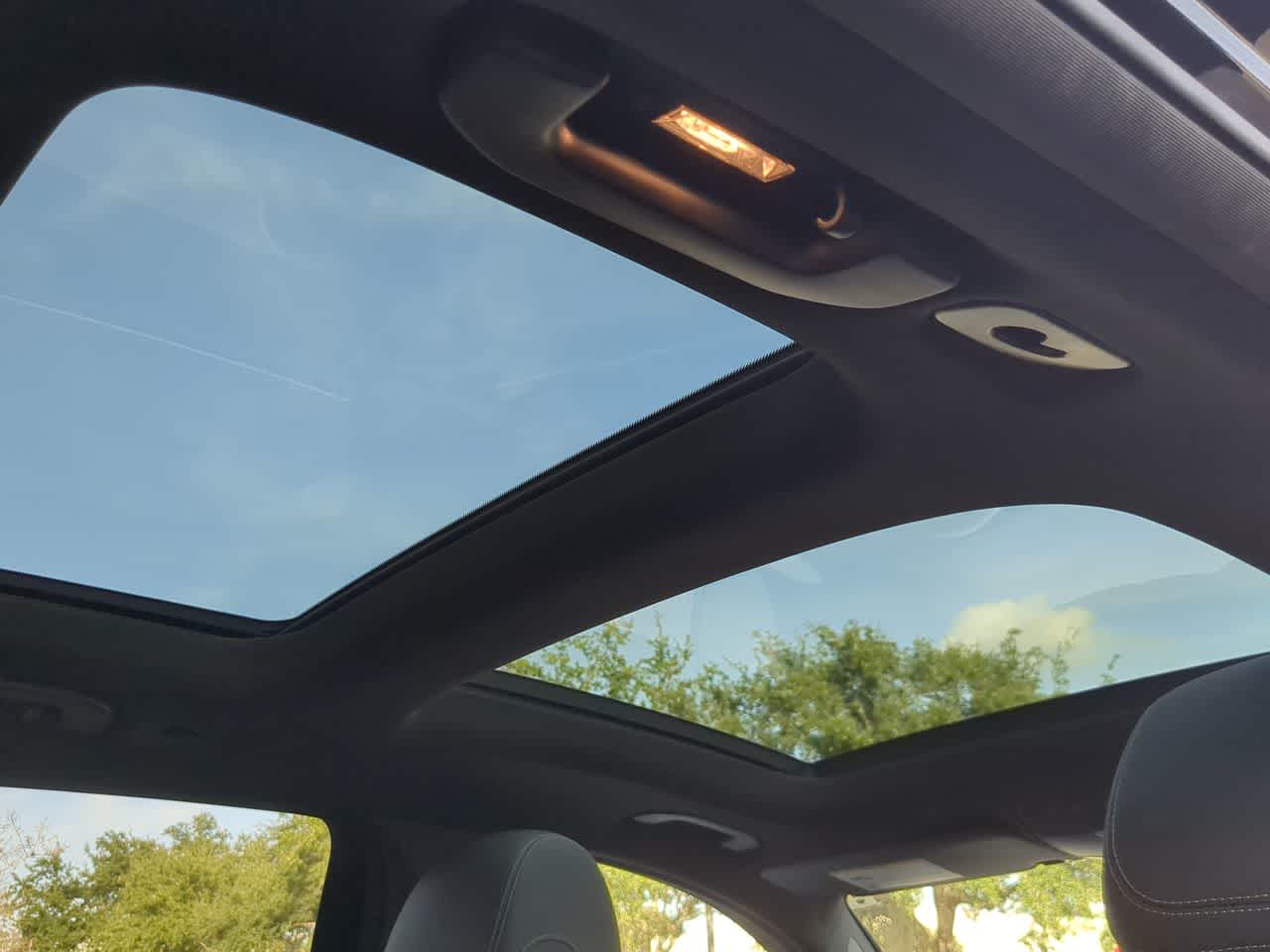 Thumbnail: 2020 Mercedes-Benz GLC - 22