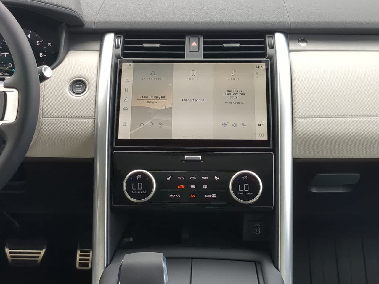 Thumbnail: 2026 Land Rover Discovery - 29