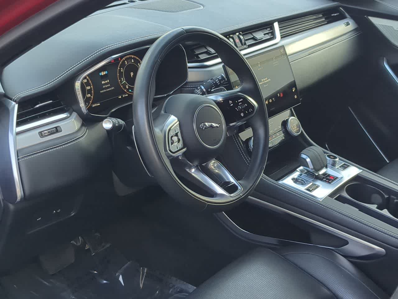 Thumbnail: 2024 Jaguar F-Pace - 10