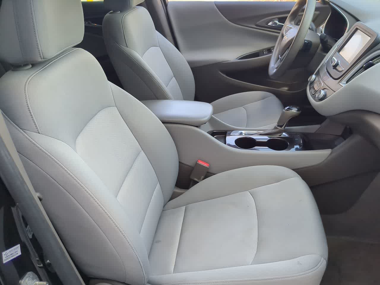 Thumbnail: 2018 Chevrolet Malibu - 20