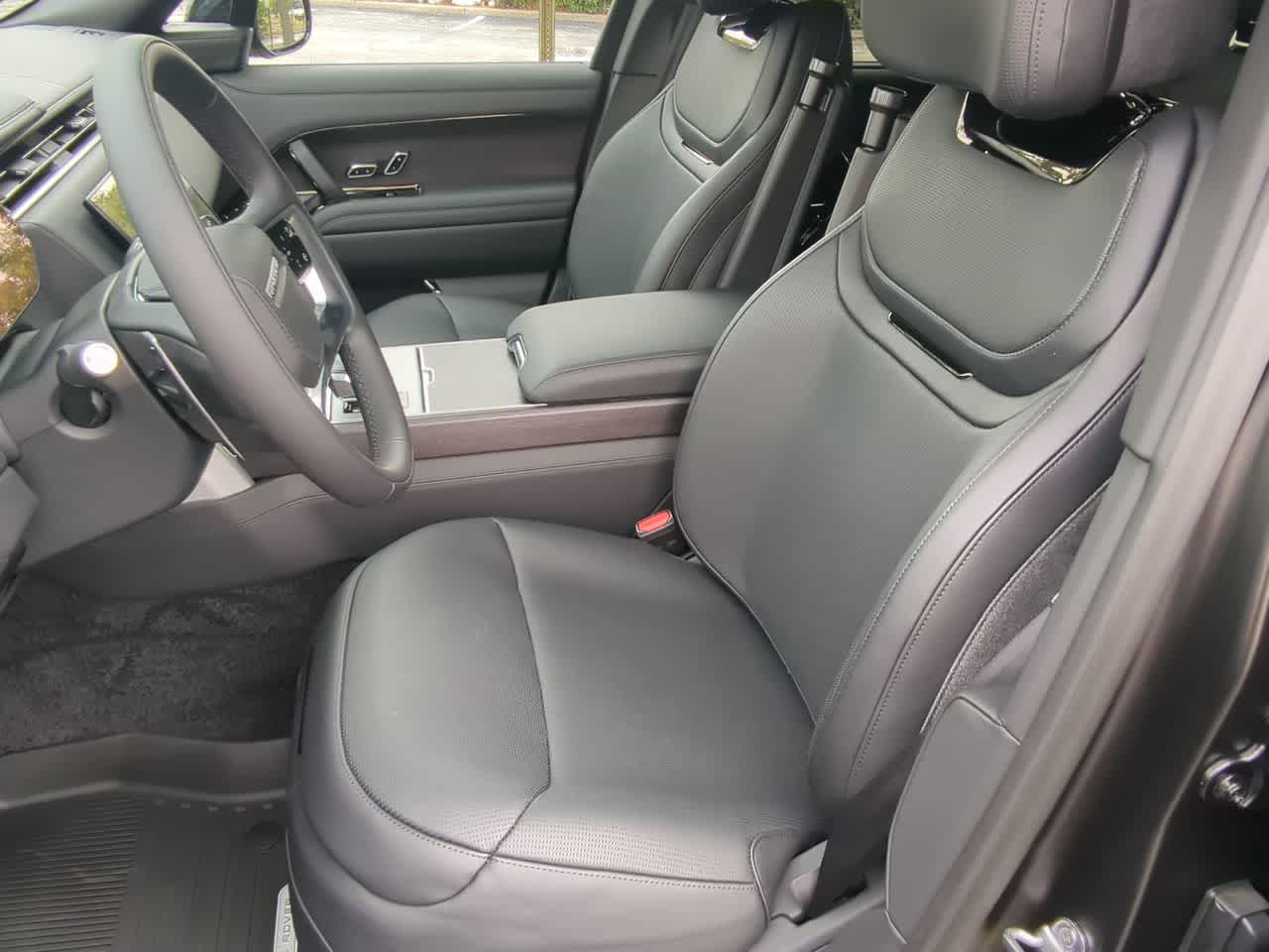 Thumbnail: 2026 Land Rover Range Rover - 17