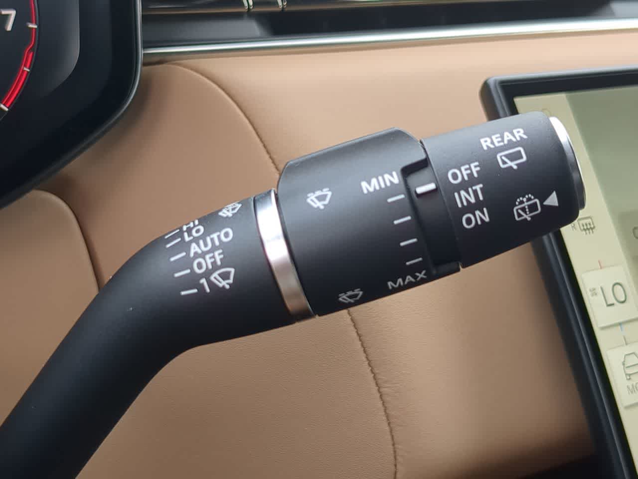 Thumbnail: 2025 Land Rover Range Rover Sport - 28