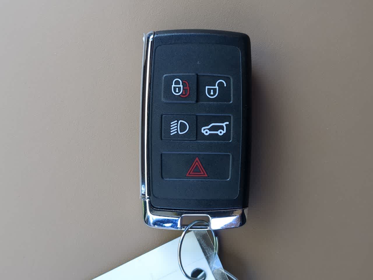 Thumbnail: 2026 Land Rover Range Rover - 38