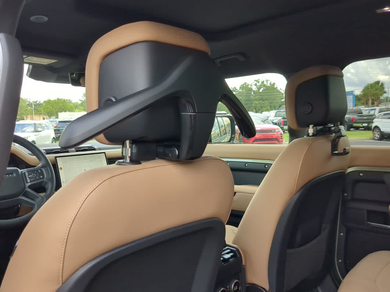 Thumbnail: 2025 Land Rover Defender - 19