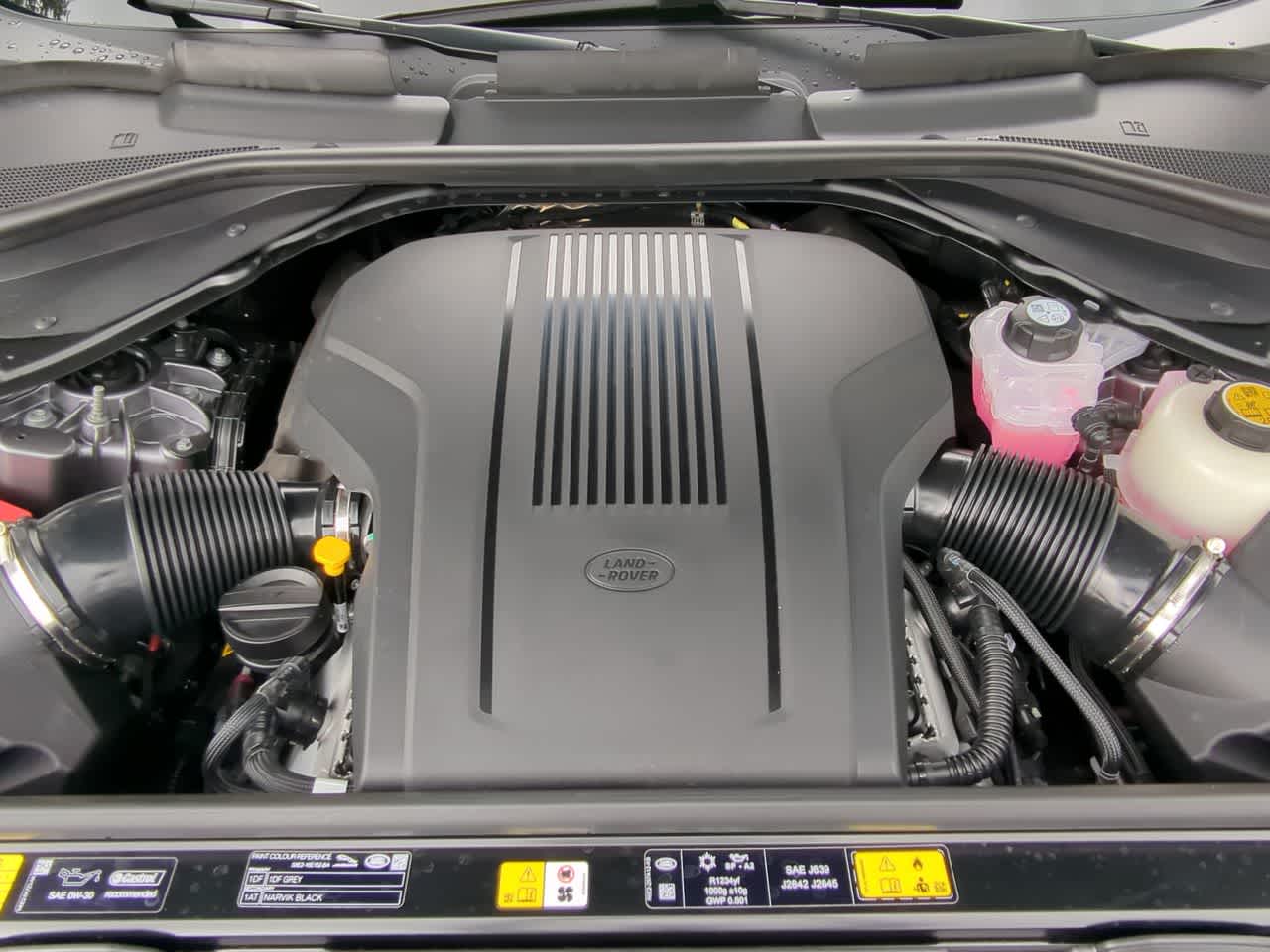 Thumbnail: 2025 Land Rover Range Rover - 15