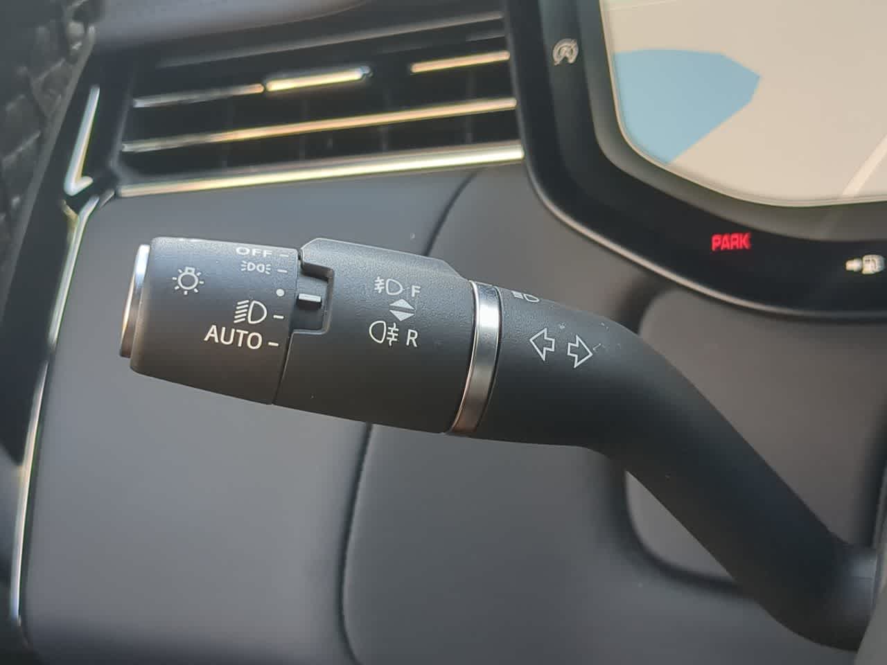 Thumbnail: 2025 Land Rover Range Rover Sport - 26