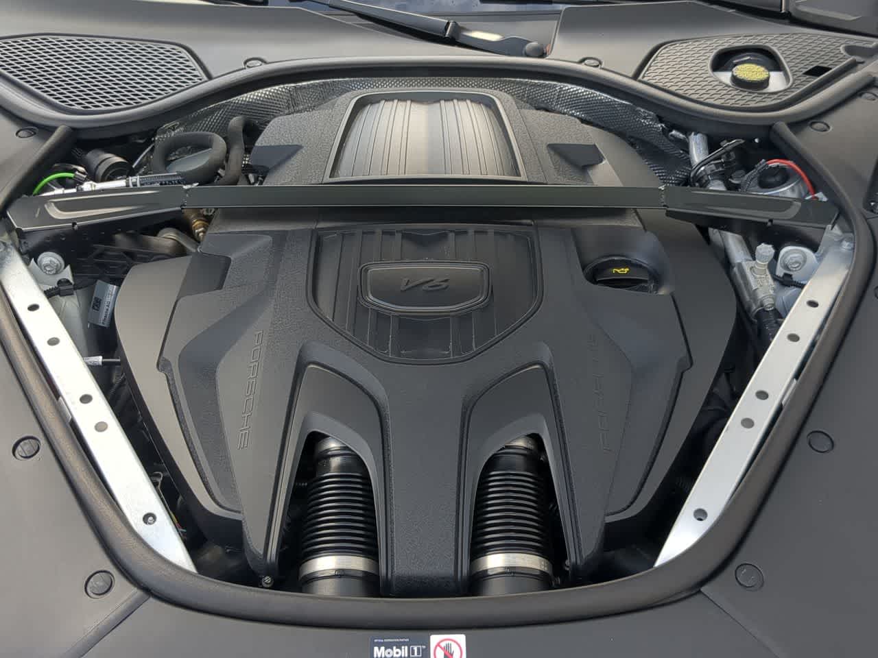 Thumbnail: 2025 Porsche Panamera - 15