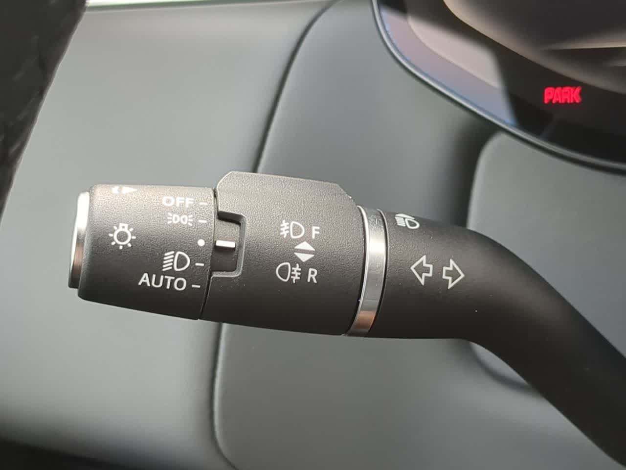 Thumbnail: 2025 Land Rover Range Rover Sport - 29