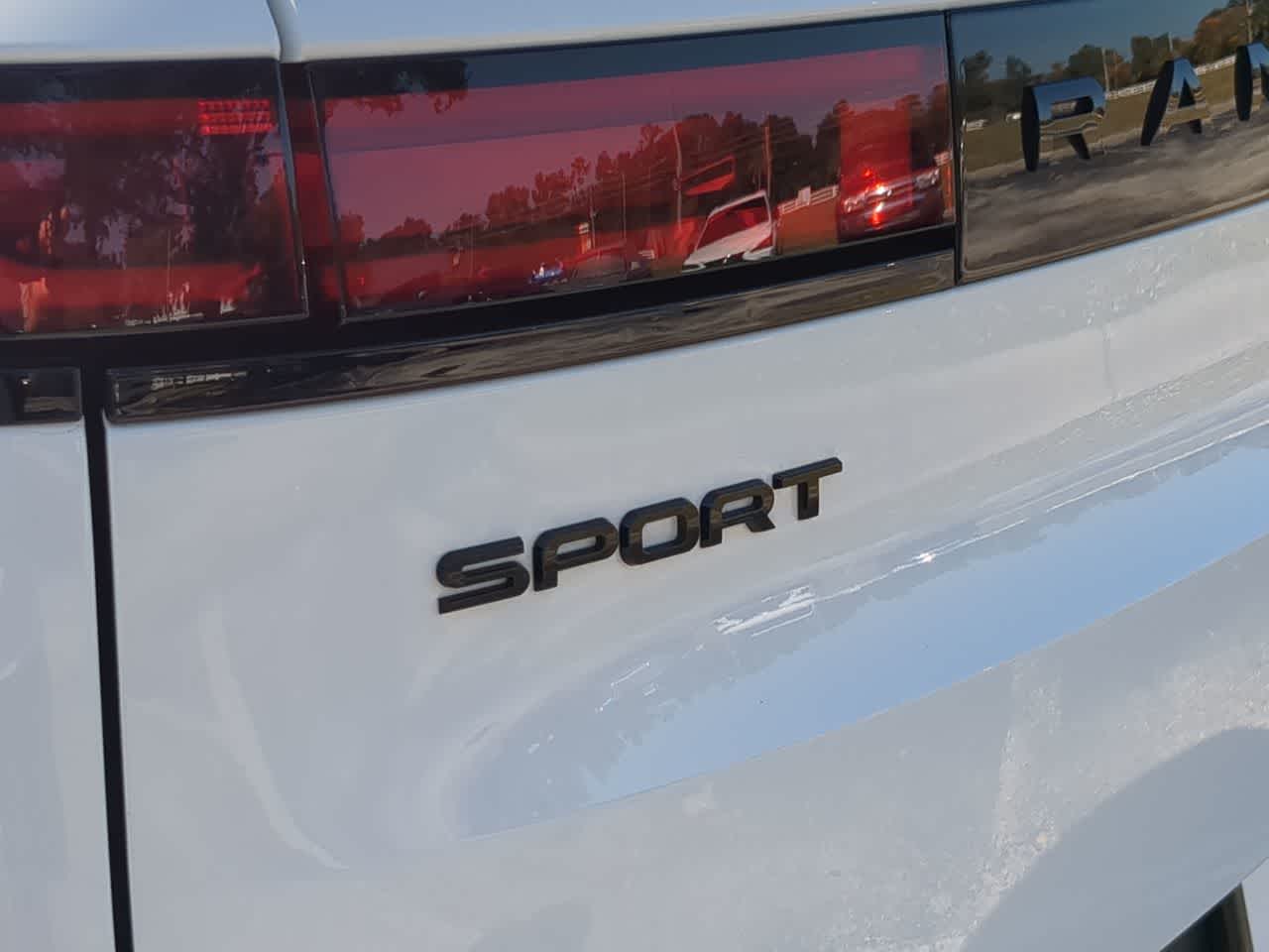 Thumbnail: 2025 Land Rover Range Rover Sport - 13